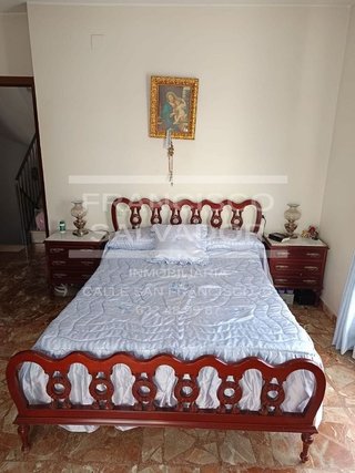 Casa adosada en venta en San Francisco en Lucena