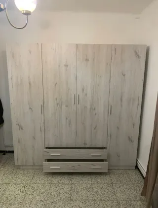 Armarios de madera disponible en varias medidas