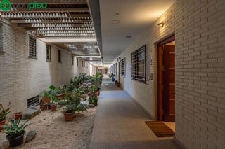 Casa adosada en venta en Crta. De la Sierra en Granada