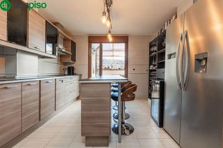 Casa adosada en venta en Crta. De la Sierra en Granada