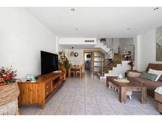 Casa adosada en venta en Bardají-Molí de Baix en Cubelles
