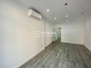 Piso en venta en Sant Antoni en Barcelona