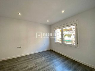 Piso en venta en Sant Antoni en Barcelona