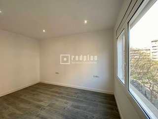 Piso en venta en Sant Antoni en Barcelona