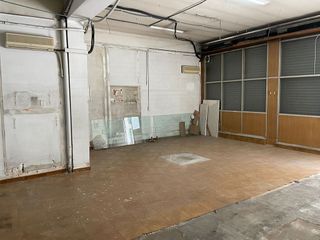 Local comercial en venta en Fondo en Santa Coloma de Gramanet