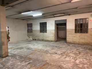 Local comercial en venta en Fondo en Santa Coloma de Gramanet