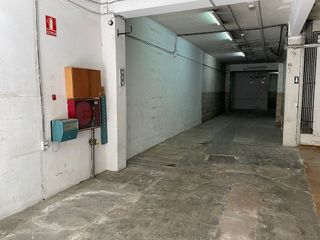 Local comercial en venta en Fondo en Santa Coloma de Gramanet