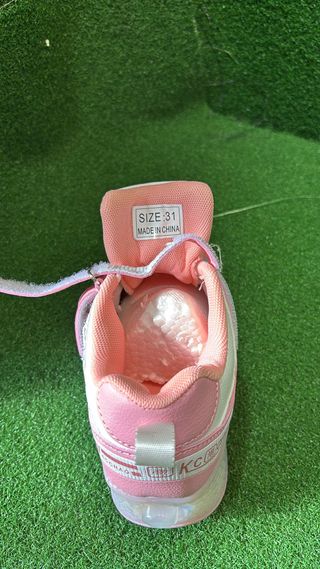 Zapatos LED con Ruedas Dobles Rosa Niña