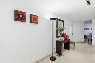 Piso en venta en Los Naranjos - Las Brisas en Marbella