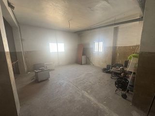 Local comercial en venta en Centro Ciudad en Manises