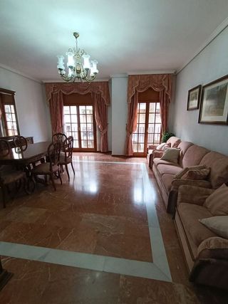 Piso en venta en Lucena