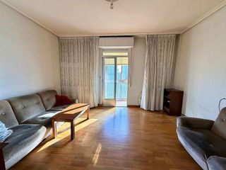 Piso en venta en La Victoria - El Cabildo en Valladolid