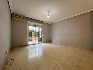 Piso en venta en Poniente-Norte - Miralbaida - Parque Azahara en Córdoba