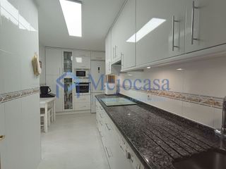 Piso en venta en El Puerto en Coslada