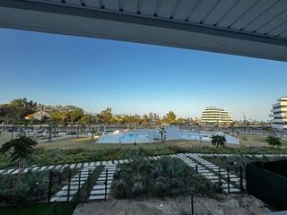 Piso en venta en Los Álamos en Torremolinos