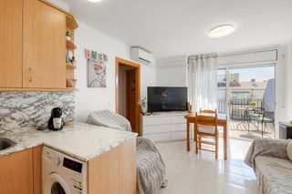 Piso en venta en Salatar en Roses