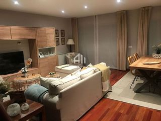 Piso en venta en Joc de la Bola - Camps d'Esports - Ciutat Jardí - Montcada en Lleida