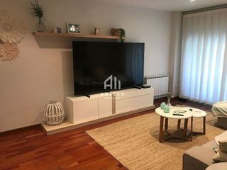 Piso en venta en Joc de la Bola - Camps d'Esports - Ciutat Jardí - Montcada en Lleida