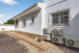 Chalet en venta en Nueva Torrevieja - Aguas Nuevas en Torrevieja