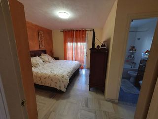 Casa pareada en venta en Río Real en Marbella