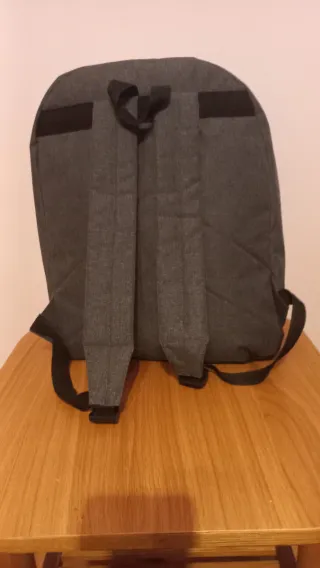 Mochila Implika Gris y Negra