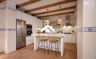 Chalet en venta en Coria del Río