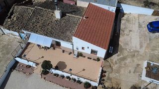 Casa adosada en venta en Yecla
