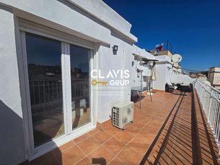 Ático en venta en La Prosperitat en Barcelona