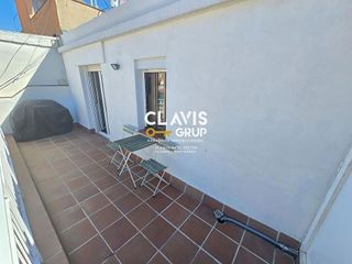 Ático en venta en La Prosperitat en Barcelona