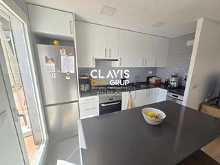 Ático en venta en La Prosperitat en Barcelona