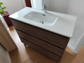 Armario y lavabo baño madera