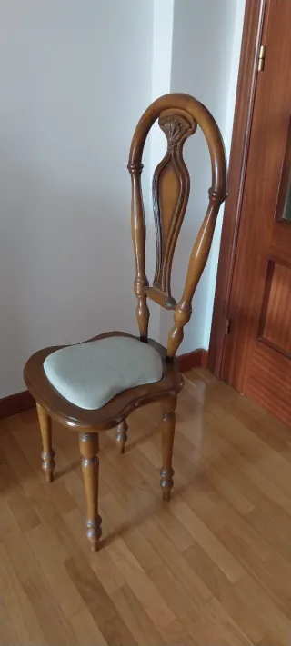 Silla Vintage Madera Tapizada Beige