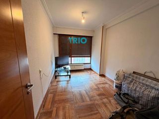 Piso en venta en Plaza España - Villa Pilar - Reyes Católicos - Vadillos en Burgos