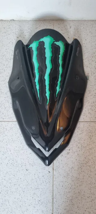 Cúpula Puig Z900 Negra con Logo Monster
