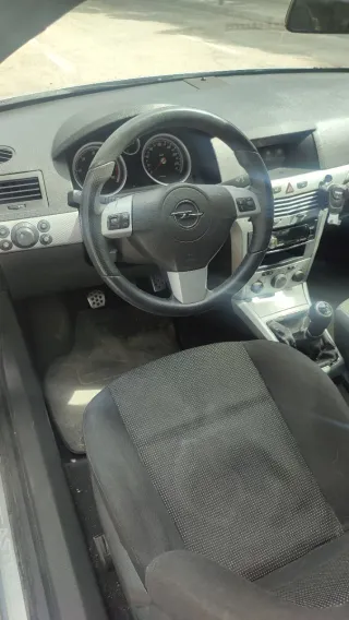 Opel Astra 2007