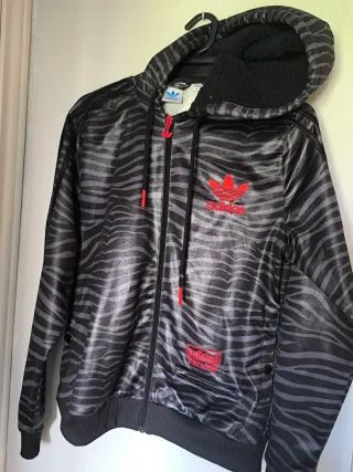 MUDANZA. CHAQUETA ADIDAS