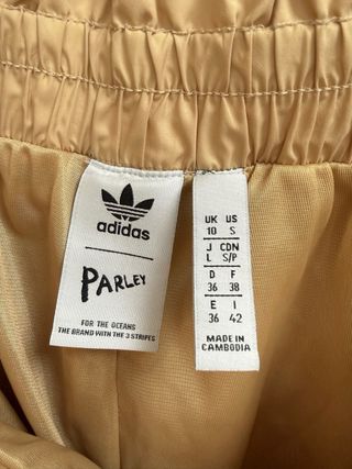 Pantalón Adidas Parley beige