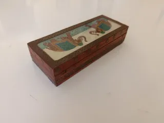 Cajita decorada con elefantes