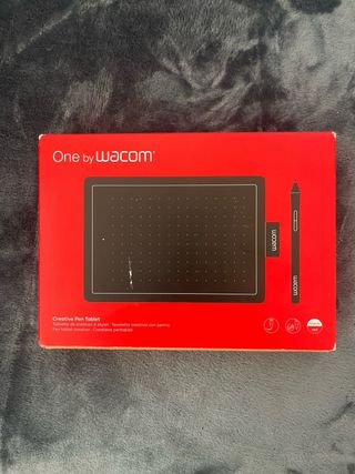 Tableta gráfica Wacom One (con lápiz + caja)