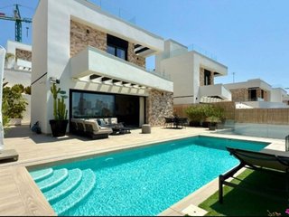 Chalet en venta en Cala de Finestrat en Finestrat