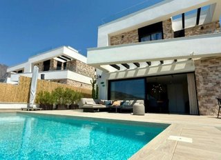 Chalet en venta en Cala de Finestrat en Finestrat