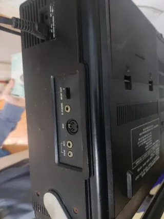 Trensi Radio Casete TV