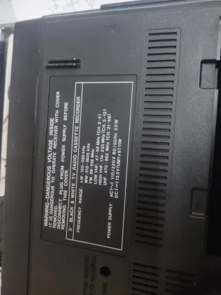 Trensi Radio Casete TV