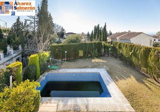 Chalet en venta en Cájar