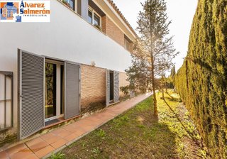 Chalet en venta en Cájar