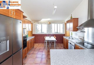 Chalet en venta en Cájar