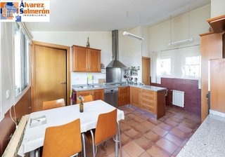 Chalet en venta en Cájar