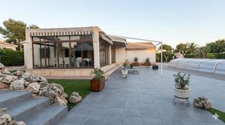 Chalet en venta en La Algoda - Matola - El Pla en Elche