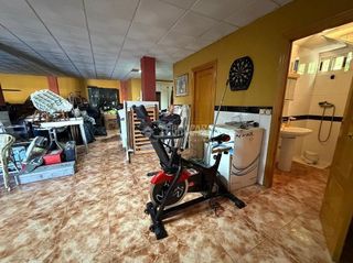 Casa adosada en venta en Torredonjimeno