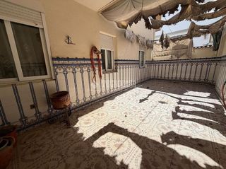 Casa adosada en venta en Torredonjimeno